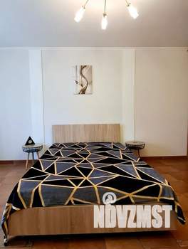 1-к квартира, посуточно, 38м2, 4/5 этаж