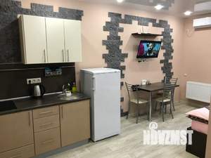 Студия квартира, посуточно, 32м2, 10/19 этаж