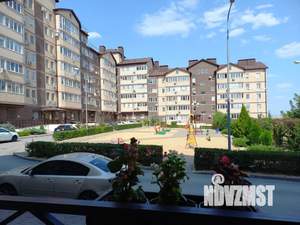 Студия квартира, посуточно, 37м2, 1/5 этаж