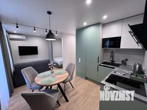 Студия квартира, посуточно, 43м2, 1/10 этаж