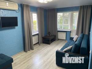 2-к квартира, посуточно, 42м2, 1/1 этаж
