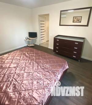 1-к квартира, посуточно, 33м2, 1/12 этаж