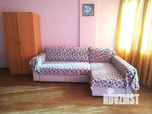Студия квартира, посуточно, 40м2, 2/10 этаж