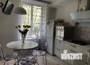 2-к квартира, посуточно, 75м2, 3/5 этаж