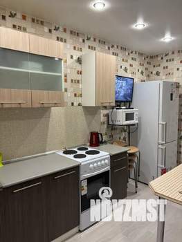 1-к квартира, посуточно, 40м2, 11/16 этаж