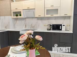 2-к квартира, посуточно, 65м2, 7/30 этаж