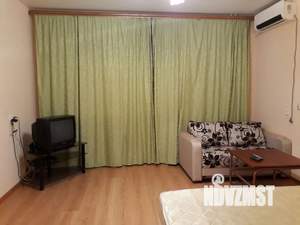 1-к квартира, посуточно, 44м2, 8/10 этаж