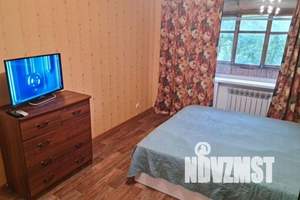 2-к квартира, посуточно, 45м2, 5/5 этаж