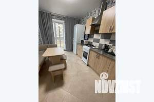 1-к квартира, посуточно, 42м2, 2/10 этаж
