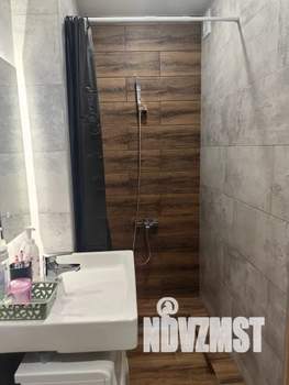 1-к квартира, посуточно, 38м2, 2/9 этаж