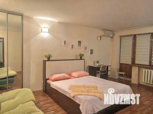 Студия квартира, посуточно, 41м2, 3/5 этаж