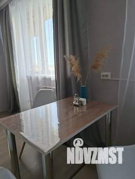 Студия квартира, посуточно, 27м2, 1/4 этаж