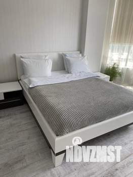 1-к квартира, посуточно, 56м2, 16/27 этаж