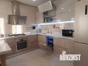 2-к квартира, посуточно, 102м2, 1/1 этаж