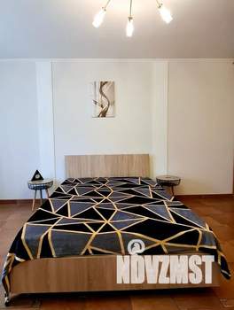 1-к квартира, посуточно, 38м2, 4/5 этаж