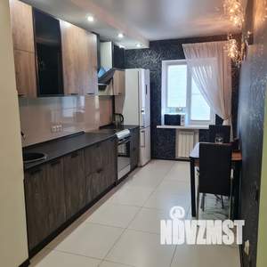 3-к квартира, посуточно, 80м2, 1/6 этаж