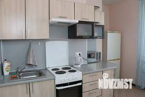 1-к квартира, посуточно, 42м2, 1/1 этаж