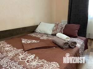 1-к квартира, посуточно, 50м2, 1/10 этаж