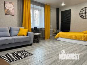 Студия квартира, посуточно, 40м2, 1/5 этаж