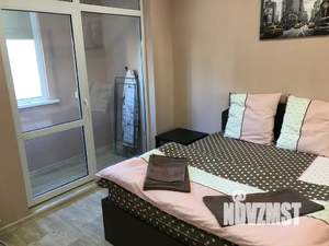 Студия квартира, посуточно, 32м2, 10/19 этаж