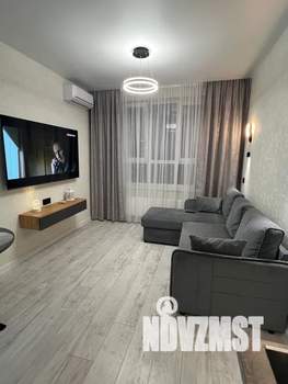 Студия квартира, посуточно, 25м2, 18/21 этаж