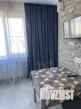 Студия квартира, посуточно, 38м2, 7/9 этаж