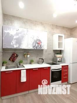 1-к квартира, посуточно, 37м2, 13/16 этаж