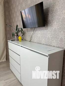 1-к квартира, посуточно, 38м2, 3/10 этаж