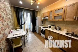 1-к квартира, посуточно, 45м2, 10/18 этаж