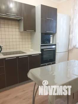 1-к квартира, посуточно, 38м2, 6/7 этаж