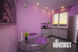 Студия квартира, посуточно, 45м2, 18/18 этаж