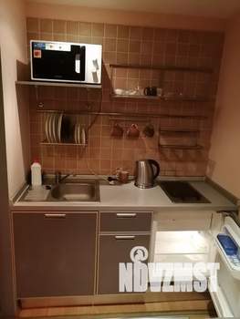 Студия квартира, посуточно, 44м2, 2/5 этаж