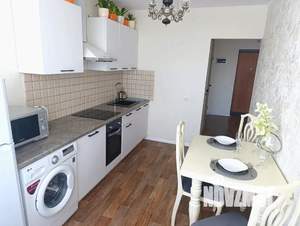 1-к квартира, посуточно, 50м2, 2/10 этаж