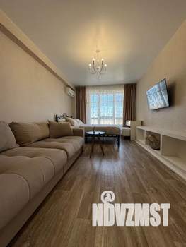 1-к квартира, посуточно, 38м2, 13/18 этаж