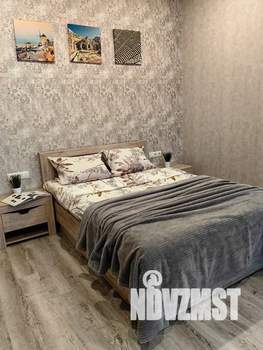 Студия квартира, посуточно, 40м2, 2/5 этаж