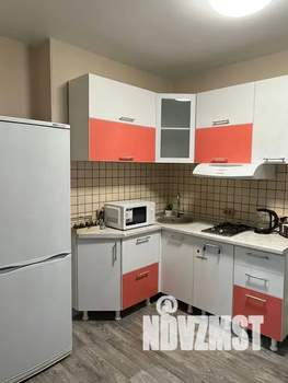 Студия квартира, посуточно, 30м2, 3/3 этаж