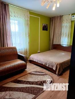 1-к квартира, посуточно, 42м2, 4/10 этаж