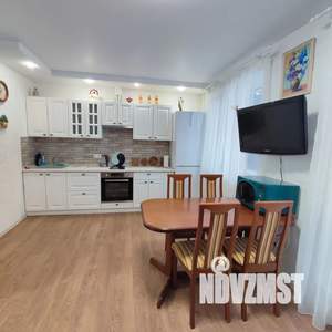 1-к квартира, посуточно, 44м2, 7/10 этаж