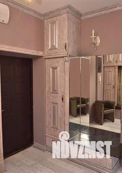 Студия квартира, на длительный срок, 66м2, 7/32 этаж