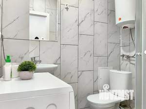 1-к квартира, посуточно, 40м2, 18/23 этаж