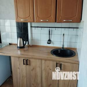 1-к квартира, посуточно, 32м2, 3/3 этаж