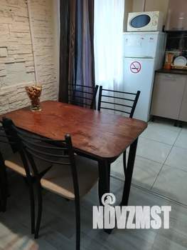 Студия квартира, посуточно, 35м2, 2/5 этаж