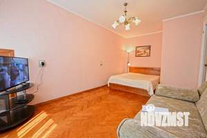 1-к квартира, посуточно, 35м2, 7/9 этаж