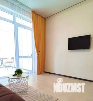 1-к квартира, посуточно, 40м2, 6/18 этаж