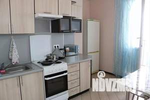 1-к квартира, посуточно, 42м2, 14/17 этаж