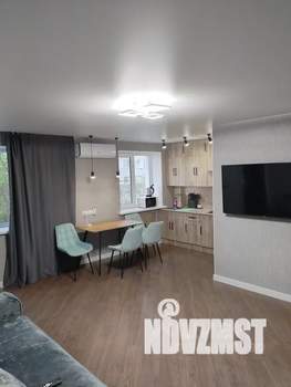 2-к квартира, посуточно, 42м2, 3/5 этаж