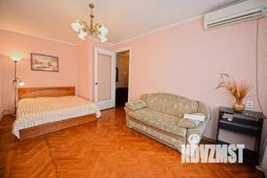 1-к квартира, посуточно, 35м2, 7/9 этаж
