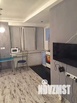 Студия квартира, посуточно, 33м2, 9/9 этаж