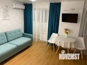 Студия квартира, посуточно, 33м2, 2/9 этаж