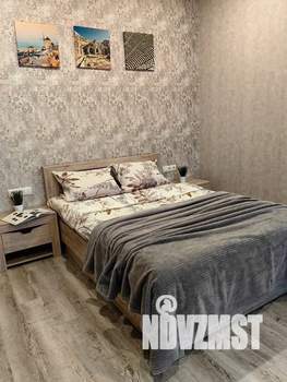 Студия квартира, посуточно, 40м2, 2/5 этаж